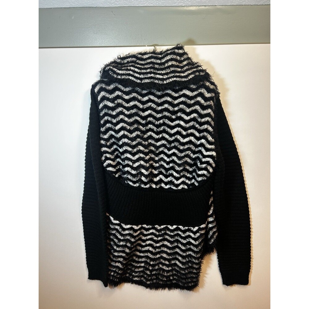 Elsea & Theodore Zebra Knit Cardigan Sweater Black White L Rose Brooch Chic Top - Picture 8 of 14